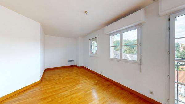 Appartement Le Plessis Robinson 1 pièce(s) 35 m2