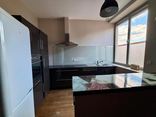 Appartement 3 pièces de 86 m² à Saint etienne