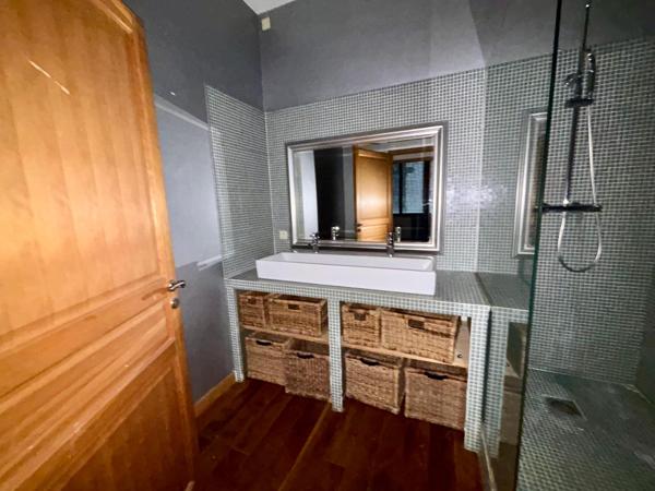 Appartement 3 pièces de 86 m² à Saint etienne