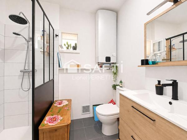 Gratte-Ciel : T4 rénové avec cachet + GARAGE