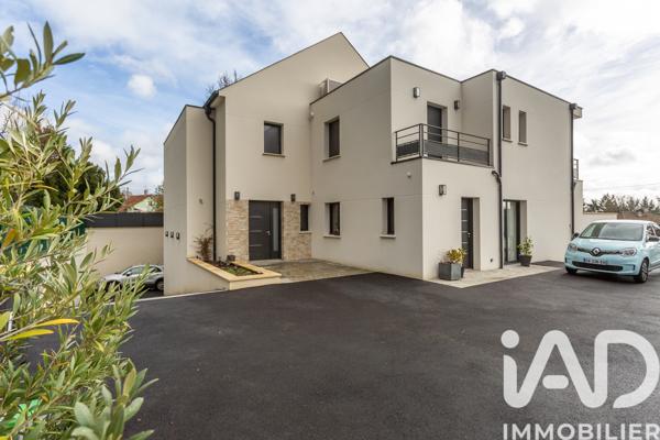 Maison à vendre 13 pièces 267 m² Soisy-sur-Seine