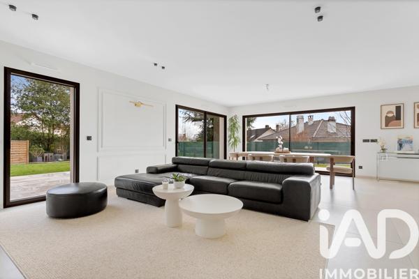 Maison à vendre 13 pièces 267 m² Soisy-sur-Seine