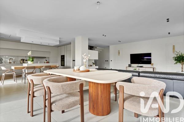 Maison à vendre 13 pièces 267 m² Soisy-sur-Seine