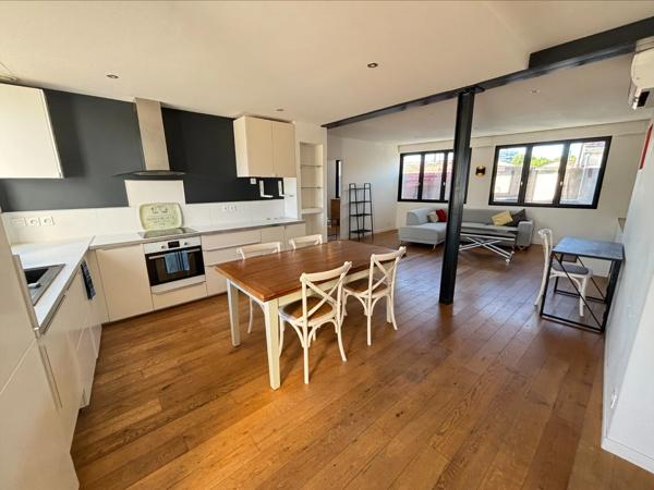 Appartement à louer 3 pièces BORDEAUX (33), terrasse, climatisation, sécurisé