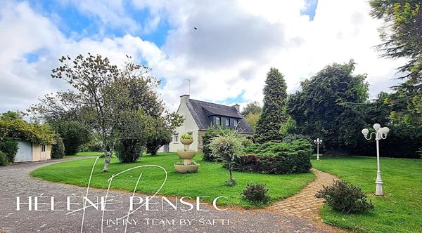 Maison 4 chambres, avec vie de plain-pied et terrain de 7 020 m², au calme, en impasse.