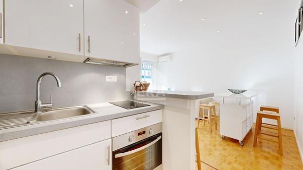 NICE - CARRÉ D'OR / SQUARE ROYAL : JOLI 2 PIÈCES AVEC TERRASSE EXPOSÉE SUD/OUEST