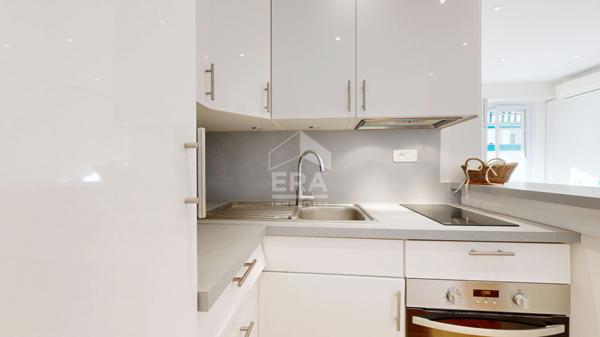 NICE - CARRÉ D'OR / SQUARE ROYAL : JOLI 2 PIÈCES AVEC TERRASSE EXPOSÉE SUD/OUEST