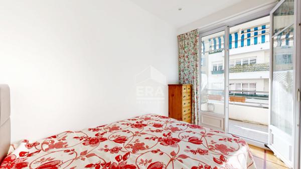 NICE - CARRÉ D'OR / SQUARE ROYAL : JOLI 2 PIÈCES AVEC TERRASSE EXPOSÉE SUD/OUEST