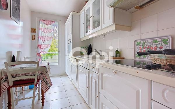 Appartement à vendre    4 pièces • 76,36 m2 Crépy-en-Valois