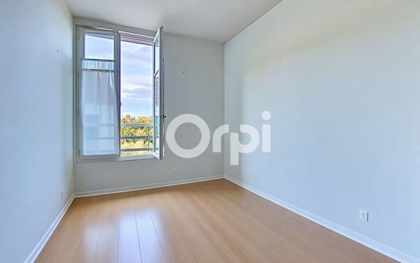 Appartement à vendre    4 pièces • 76,36 m2 Crépy-en-Valois