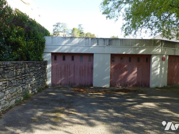 A VENDRE APPARTEMENT T3/T4 DANS QUARTIER RECHERCHE
