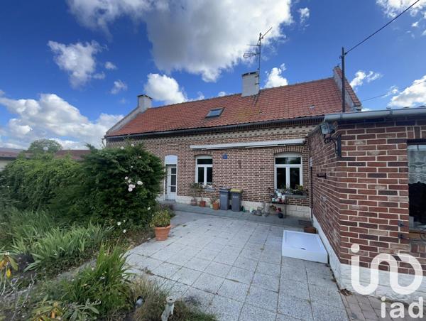 Longère 4 pièces de 80 m² à Féchain (59247)