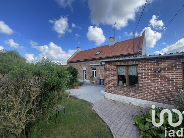 Longère 4 pièces de 80 m² à Féchain (59247)