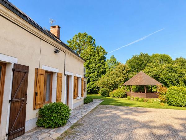 FERMETTE 7 pièces – 150 M² – VIE DE PLAIN-PIED – JARDIN DE 2 159 M² – AUBIGNÉ-RACAN