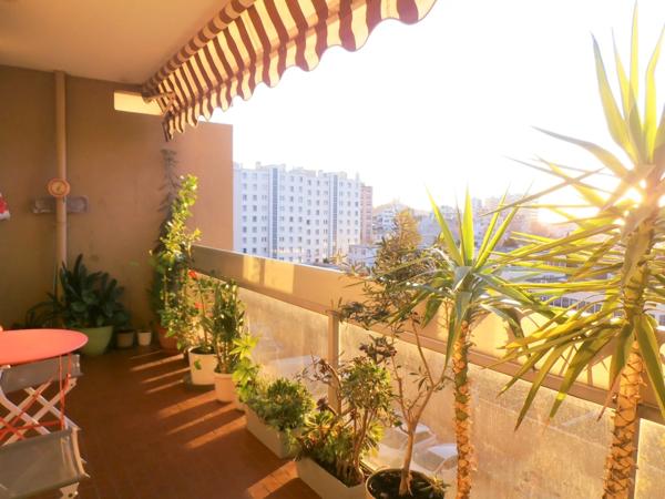 13001 Beau Type 4/5 avec balcons