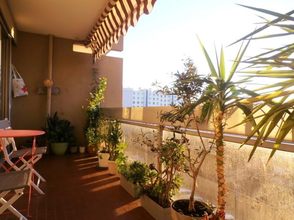 13001 Beau Type 4/5 avec balcons