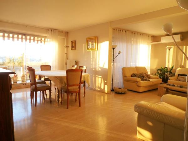 13001 Beau Type 4/5 avec balcons