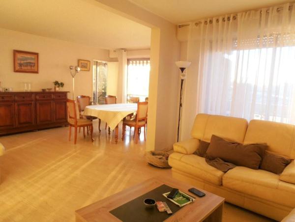 13001 Beau Type 4/5 avec balcons