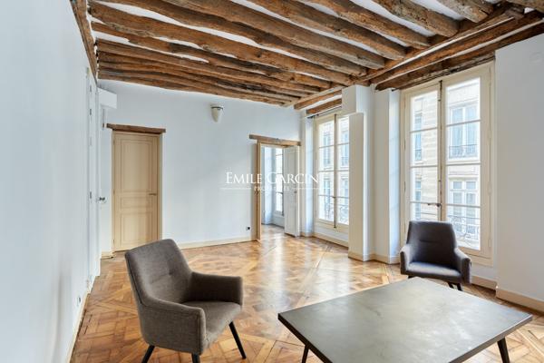 A vendre  - Appartement  - 44 m² - Paris - 75007 -  Bac / Université