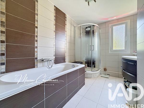 Maison à vendre 6 pièces 130 m² Moissy-Cramayel