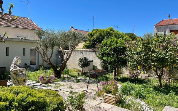 Maison à vendre    6 pièces •  Béziers