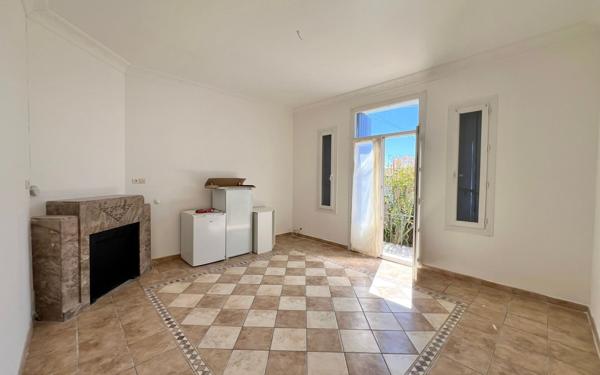 Maison à vendre    6 pièces •  Béziers