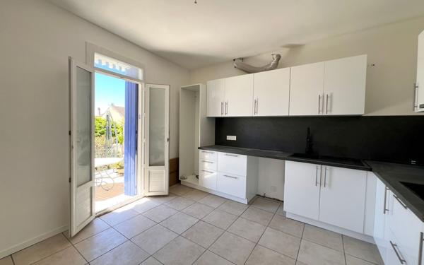 Maison à vendre    6 pièces •  Béziers