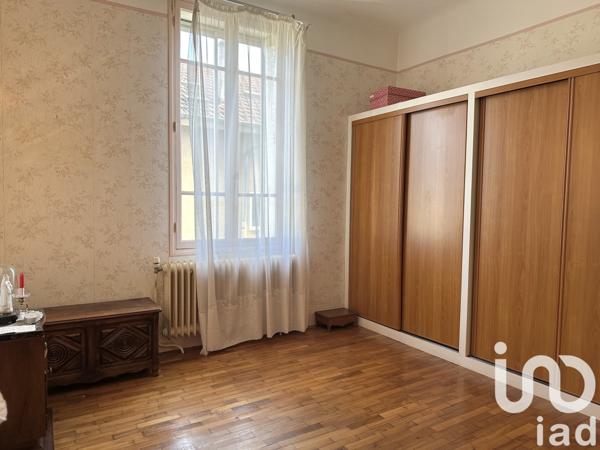 Maison 5 pièces de 125 m² à Valréas (84600)