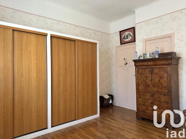 Maison 5 pièces de 125 m² à Valréas (84600)