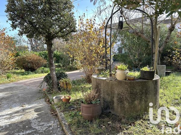 Maison 5 pièces de 125 m² à Valréas (84600)