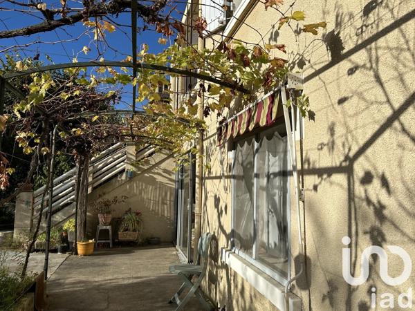 Maison 5 pièces de 125 m² à Valréas (84600)