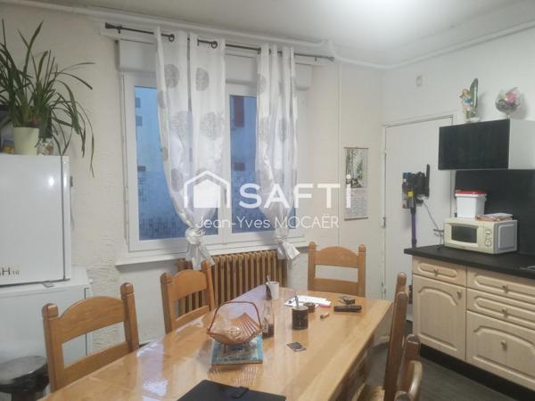 PLEYBEN (29190) :  En centre Finistère, proche des axes routiers principaux (N164 et N165)