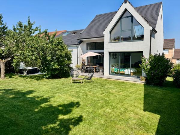 Saclay (91400) Lumière, calme et espace