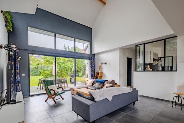 Saclay (91400) Lumière, calme et espace