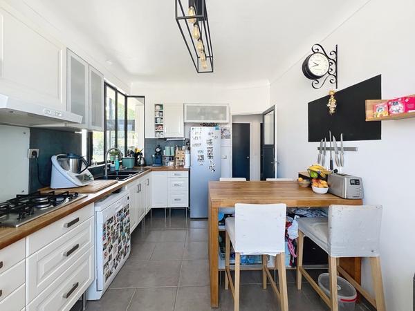 Saclay (91400) Lumière, calme et espace