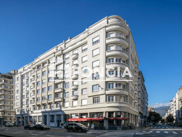 À vendre Appartement 5 pièces 128 m² - Grenoble 38000