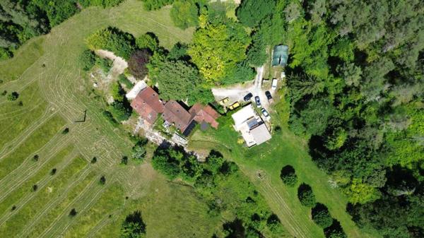 Maison ancienne - Saint-cyprien Maison isolée sur six hectares avec piscine et truffiers , parfaite pour une totale autonomie !