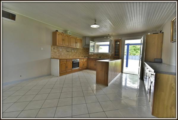 PROCHE DAX ( 10 mn côté EST ) - BELLE CONTEMPORAINE T5 - PISCINE - GARAGE 48 m²