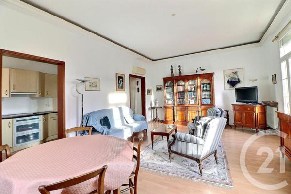 Appartement T4 à vendre  4 pièces - 119 m2 ST RAPHAEL - 83