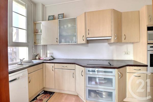 Appartement T4 à vendre  4 pièces - 119 m2 ST RAPHAEL - 83