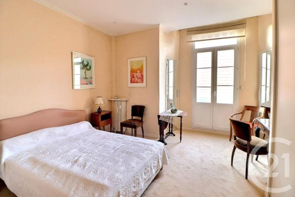 Appartement T4 à vendre  4 pièces - 119 m2 ST RAPHAEL - 83