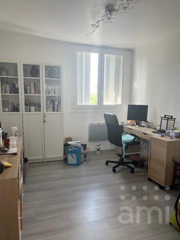 CHATELLERAULT, appartement type 4 de 90 m2