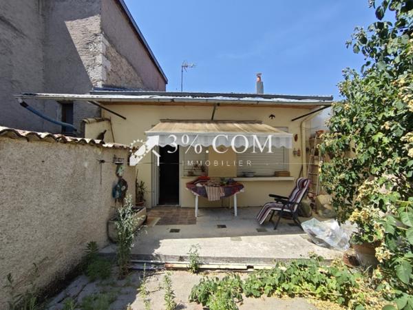 Maison
                                                                                                                                                                                                                                                                                                                        4 pièce(s)                                                                                                                                                                                                          2 chambre(s)                                                                                                                                                                                                          108  m²