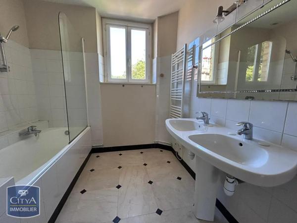 Appartement à louer 3 pièces 80m² Sarlat-la-Canéda (24200)