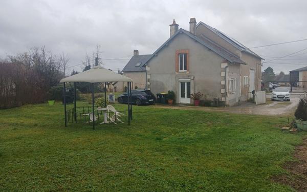 Maison à vendre    3 pièces • 71 m2 Les Aix-d'Angillon