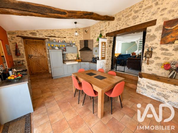 Maison à vendre 6 pièces 153,76 m² Le Poiré-sur-Vie