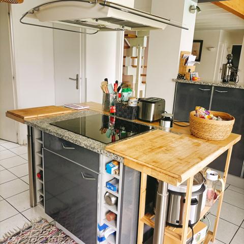 MAISON LUMINEUSE AVEC PISCINE DANS LE QUARTIER RECHERCHE DE ARLAC