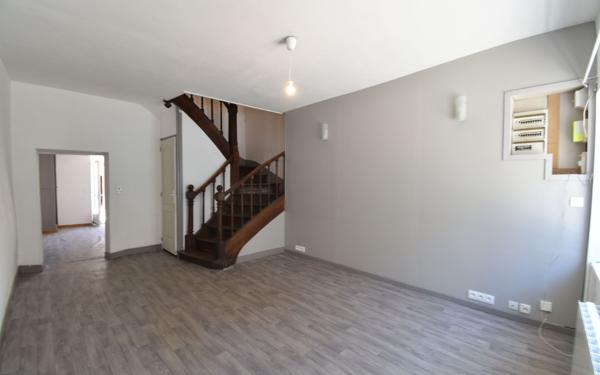 Maison à vendre    3 pièces • 70 m2 Cosne-Cours-sur-Loire