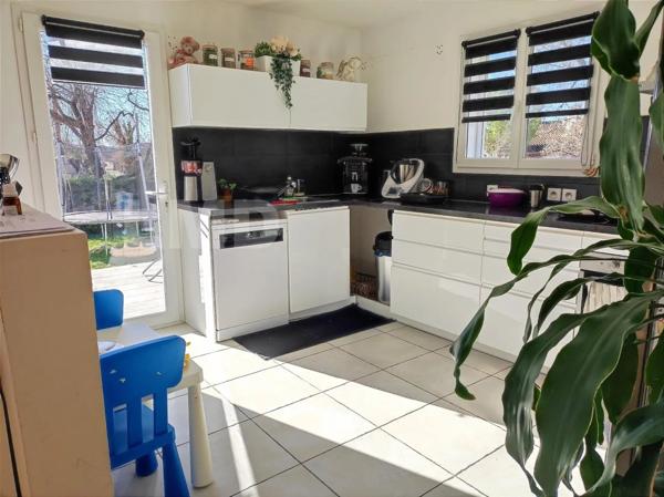 Maison plain pied - quartier calme - proche commodite