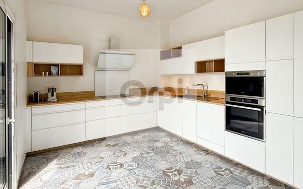 Maison à vendre    6 pièces •  Argenteuil